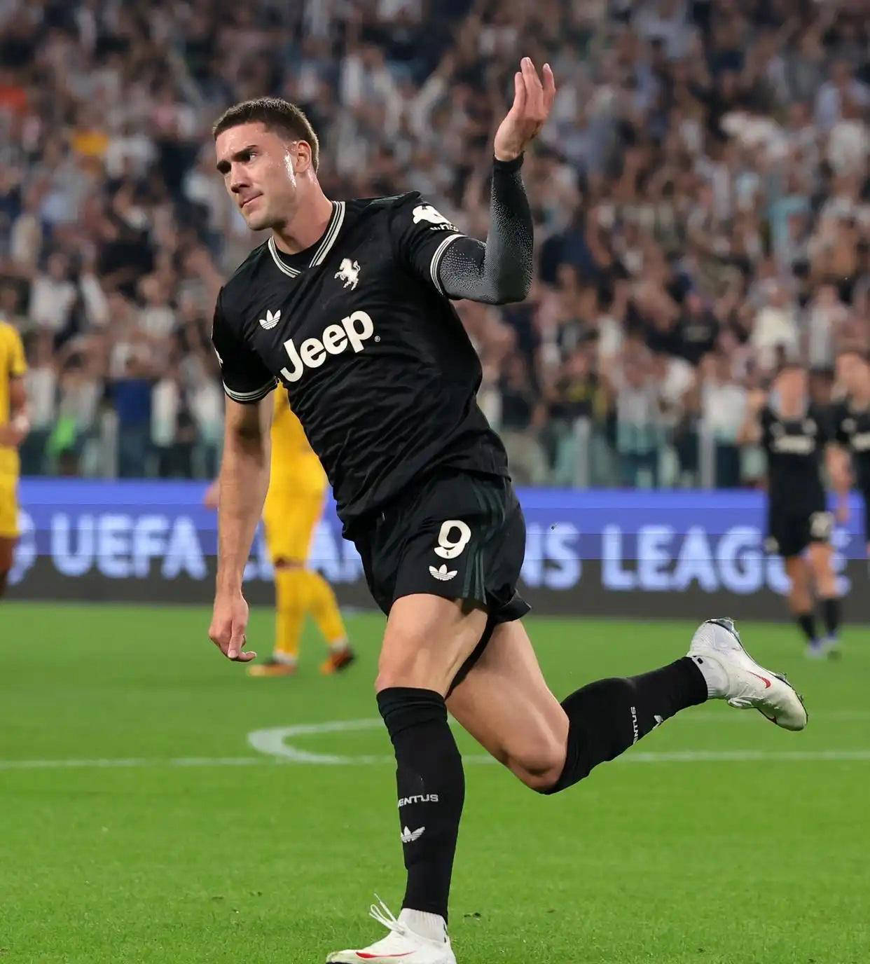 包含法国杯今晚再迎强敌；AC米兰扳平良机；主帅态度：管理层满意；数据趋势出现新变化的词条