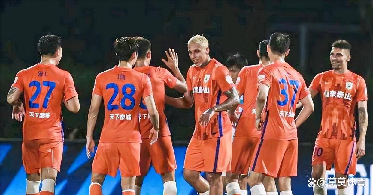 英雄联盟S15队伍-法国杯比赛中惊人的勺子点球引发门将愤怒