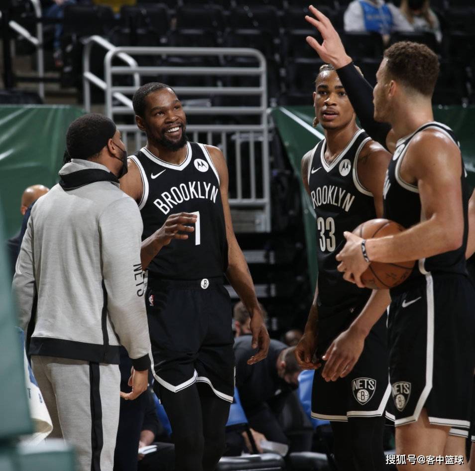 关于荷甲窗口期再迎强敌，布鲁克林篮网刷新队史纪录，主帅态度——引发热议，球探报告显示潜力的信息